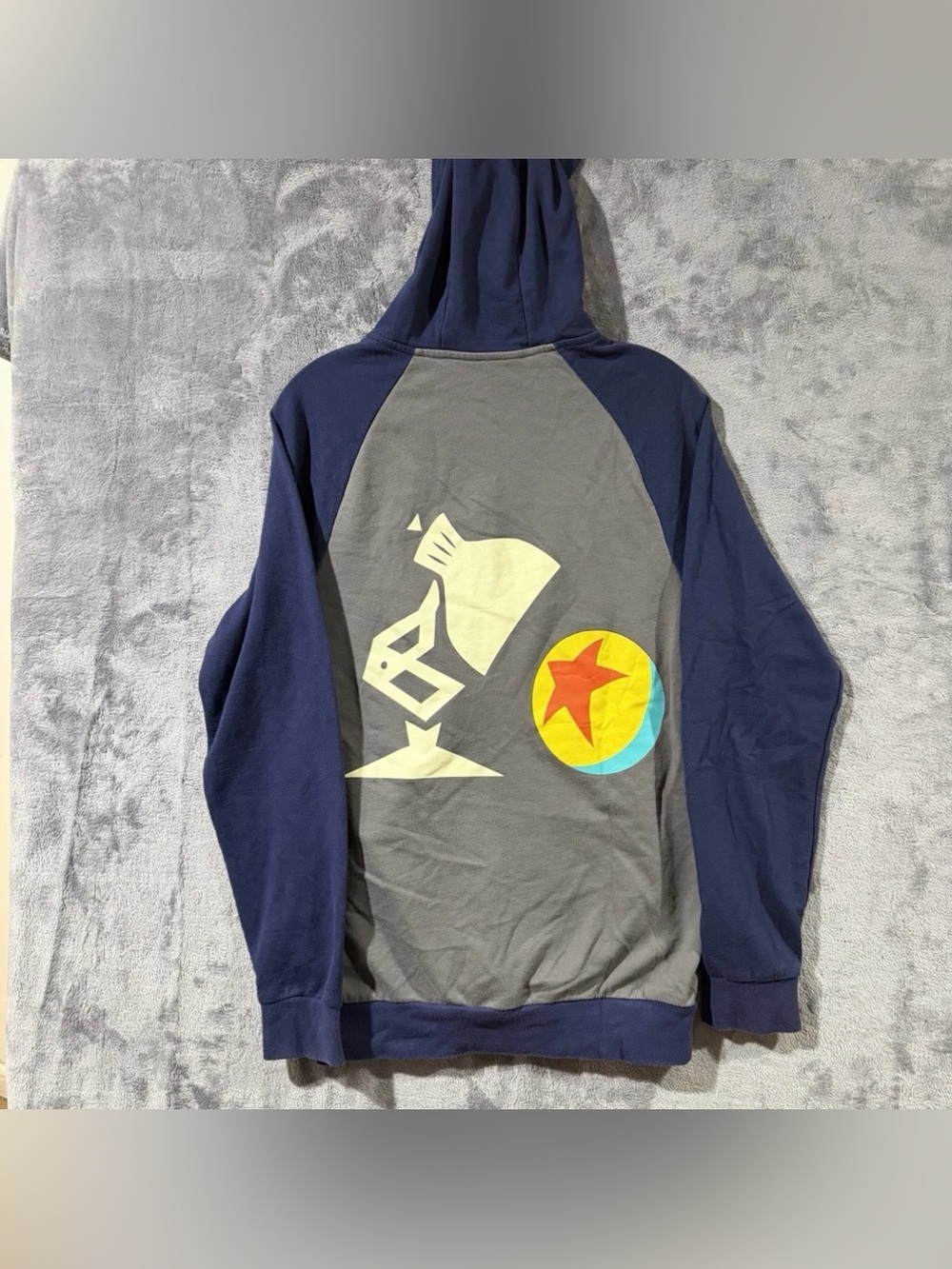 Disney The World of Pixar Luxo Jr Lamp Star Ball Hoodie Sweat Jacket Men’s Small
